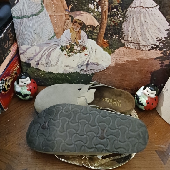 White Mountain Footbed Sandals Brown Leather 6M.Buckle. Slip On Slide On. - Picture 4 of 15